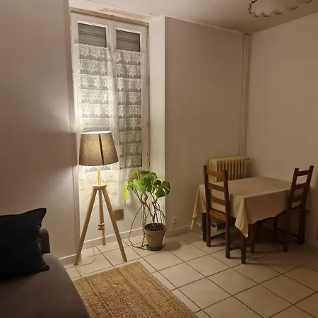 1 Bedroom Near Town Centre And Chu Daire Angers